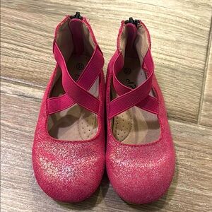 A Bean Co pink sparkling girls shoes size 10 in excellent condition